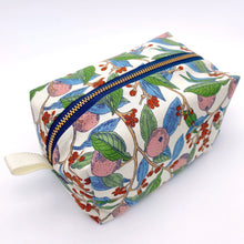 Load image into Gallery viewer, Ivory Fig Boxy Pouch