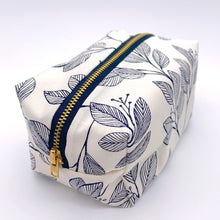 Load image into Gallery viewer, Serenity Boxy Pouch