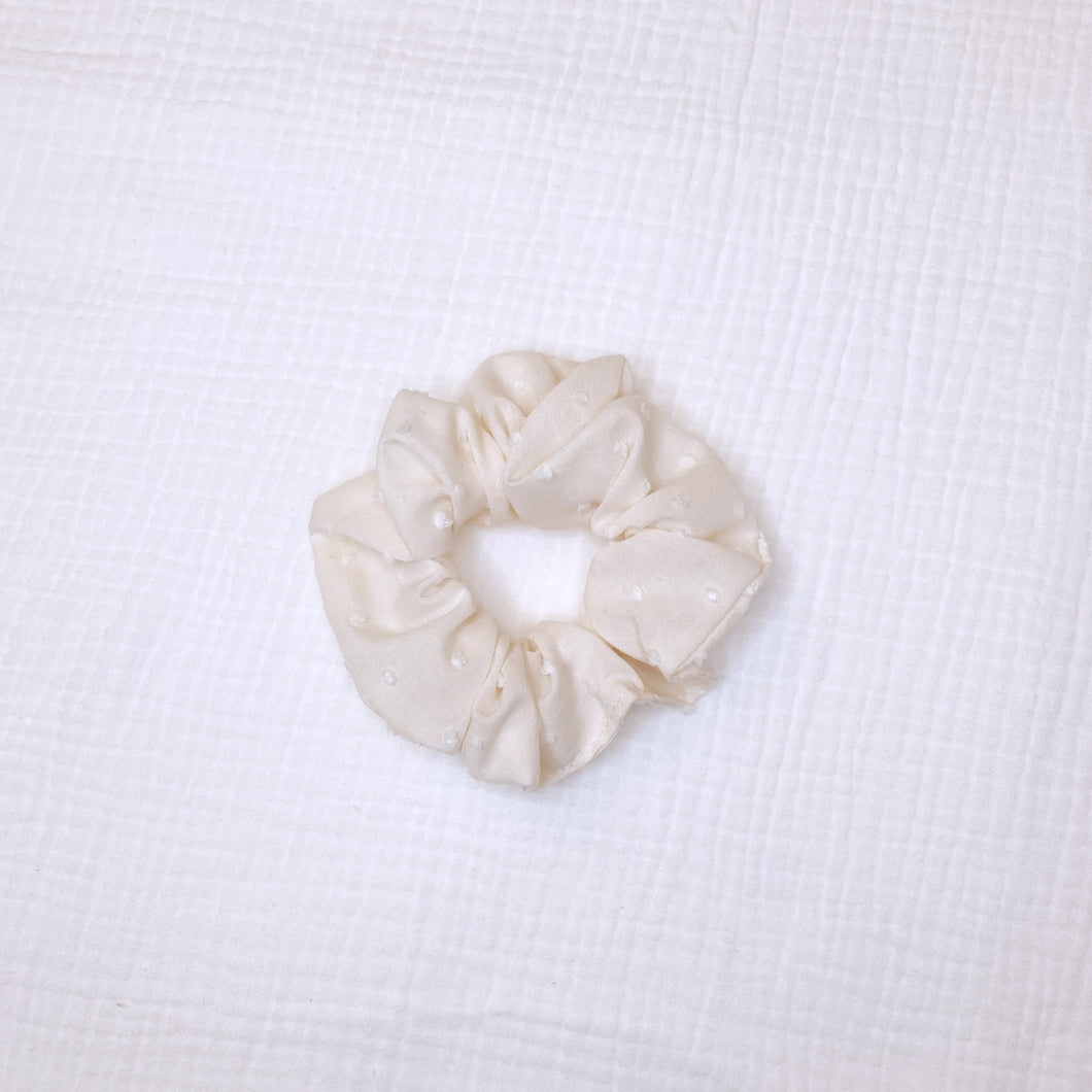 Ivory Dottie Scrunchie